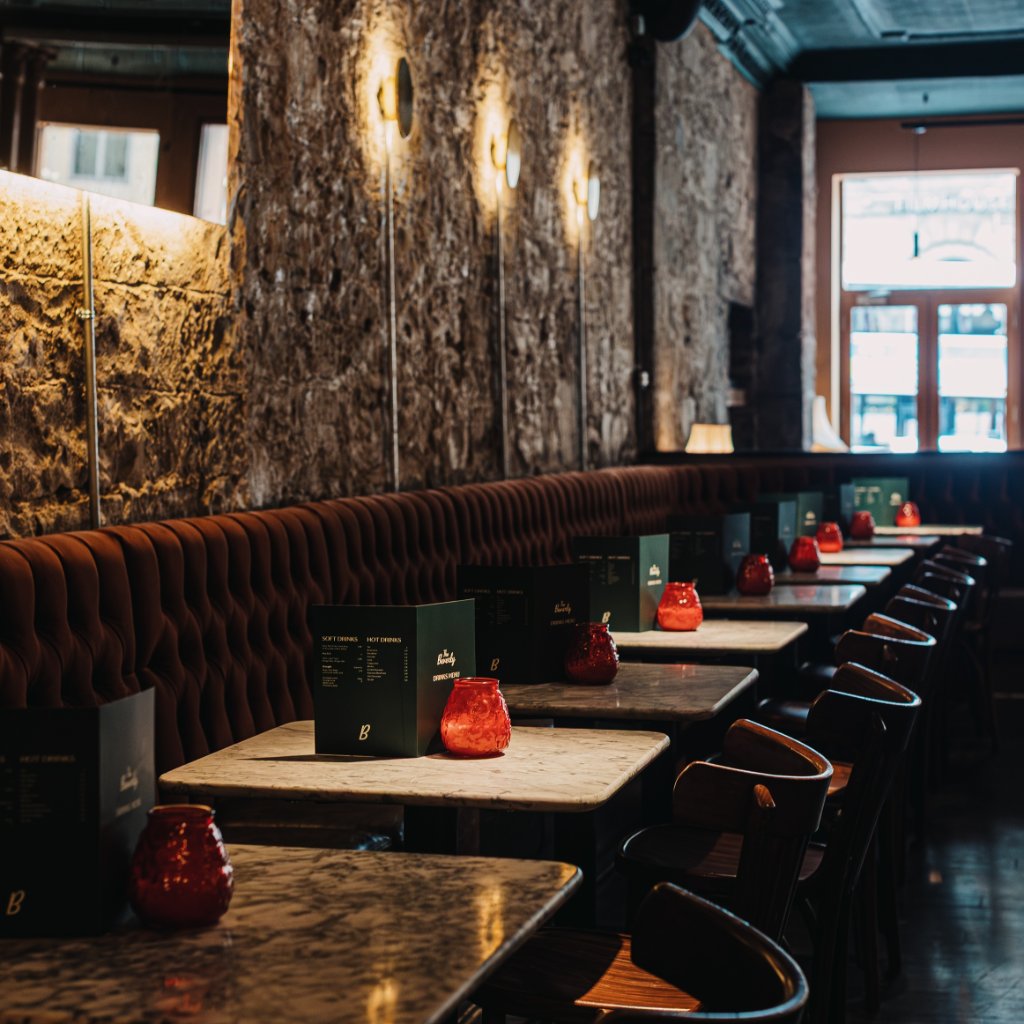 The Wandering Pantry — Pub, The Beverly